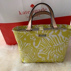 Kate spade summer palm leaf purse